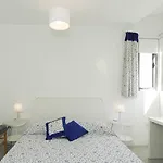 Mel 2 2bed Seaview In Ghadira By Homely מליאהה