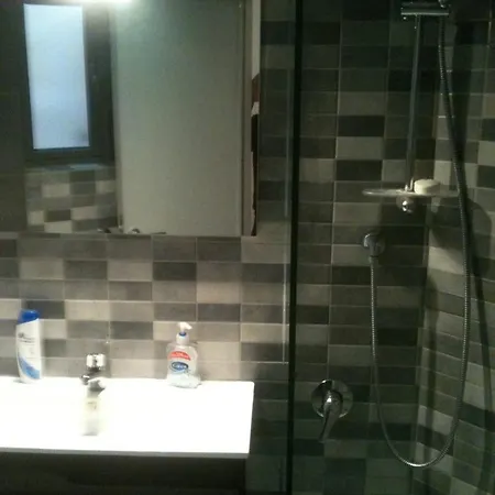 Mel 2 2bed Seaview In Ghadira By Homely *