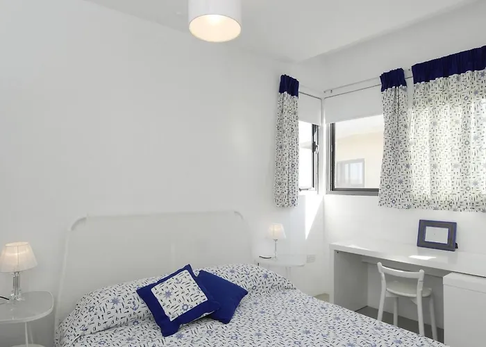 Mel 2 2bed Seaview In Ghadira By Homely