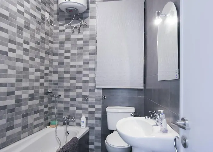 Mel 2 2bed Seaview In Ghadira By Homely Lägenhet *