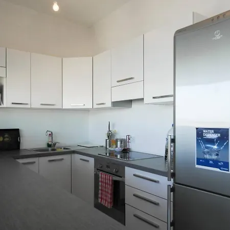 Апартаменты Mel 2 2bed Seaview In Ghadira By Homely